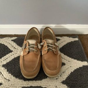 Sperry boat shoes